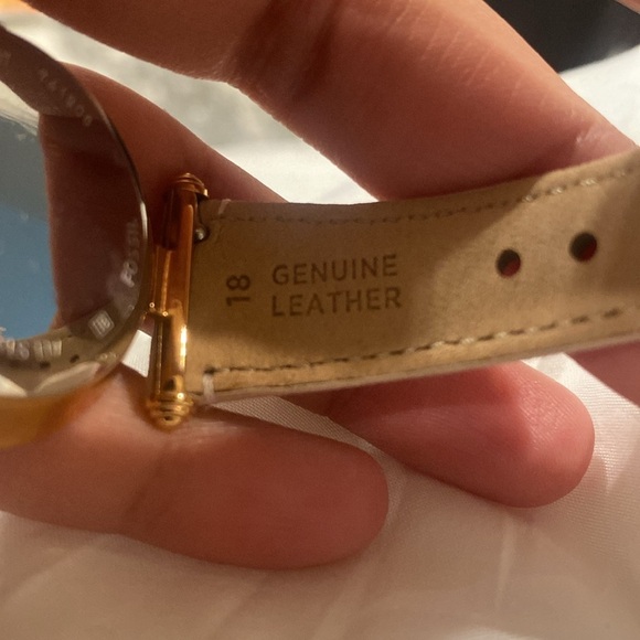 Fossil Gold and Beige Watch NWT - Picture 3 of 4